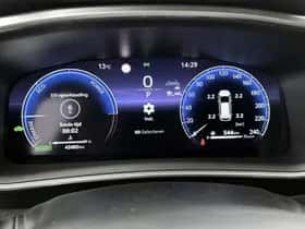 Toyota Corolla_Touring_Sports (2025) thumbnail 6
