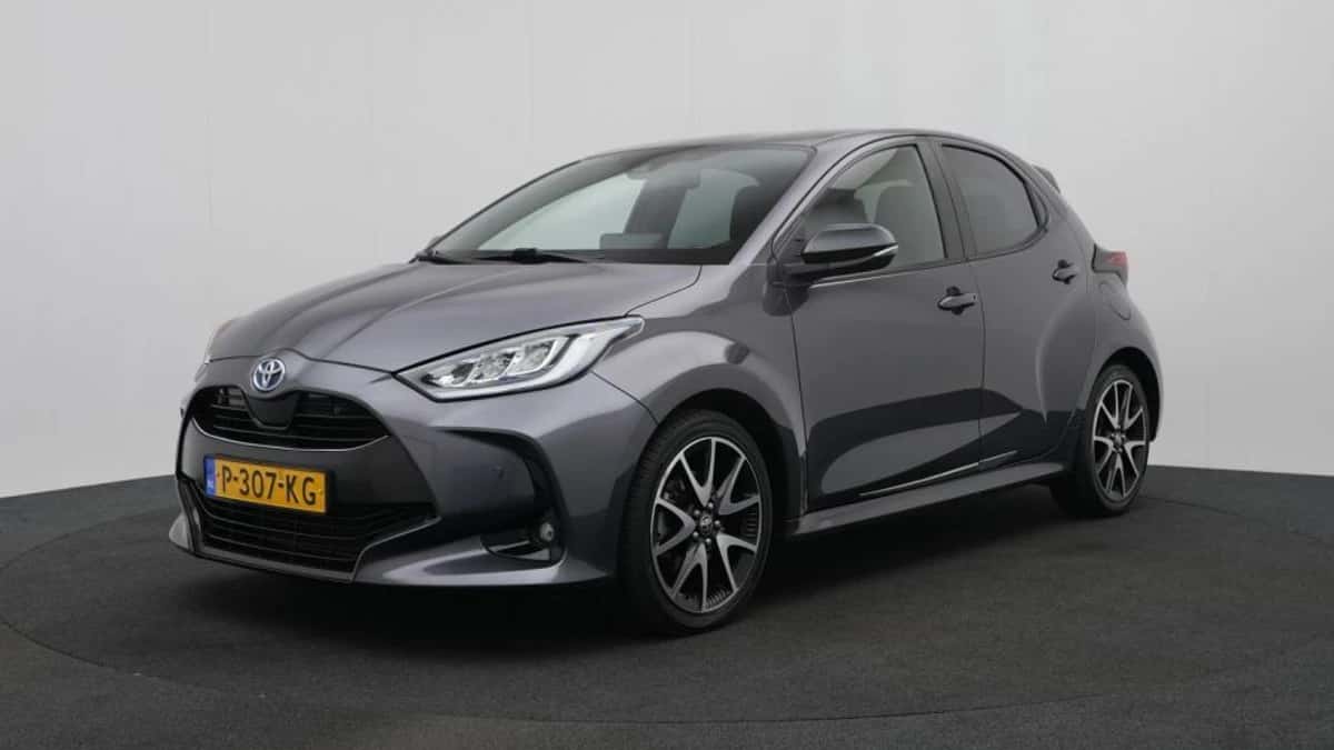 Toyota Yaris (2022) — foto 1