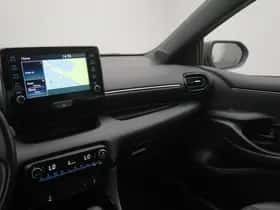 Toyota Yaris (2022) thumbnail 16