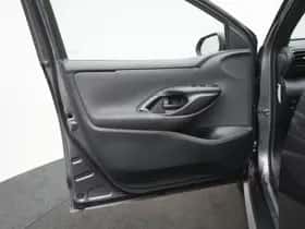 Toyota Yaris (2022) thumbnail 25