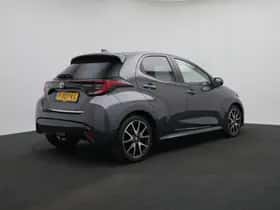 Toyota Yaris (2022) thumbnail 5