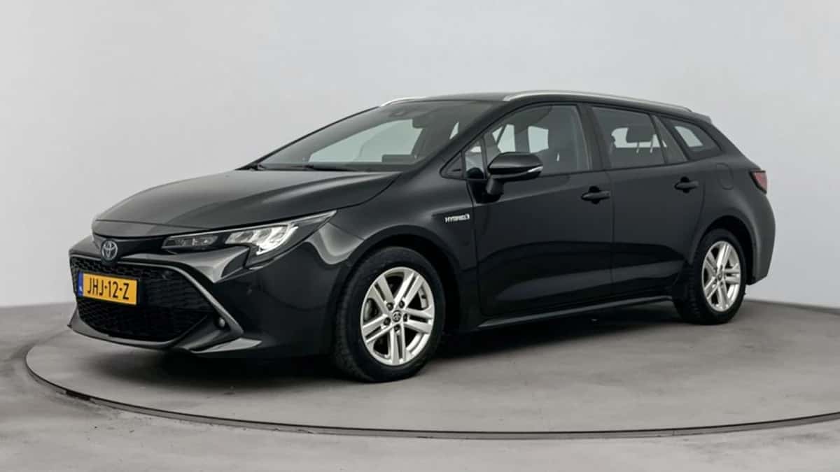 Toyota Corolla_Touring_Sports (2022) — foto 1