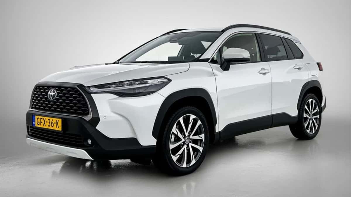 Toyota Corolla_Cross (2024) — foto 1