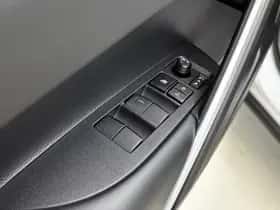 Toyota Corolla_Cross (2024) thumbnail 23