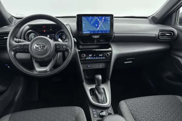 Toyota Yaris_Cross (2024) thumbnail 4