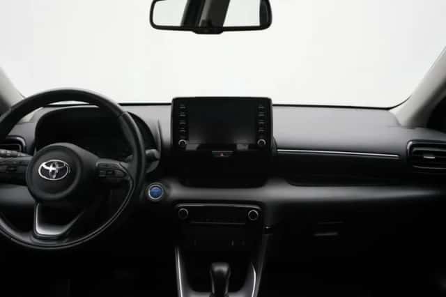 Toyota Yaris (2024) thumbnail 4