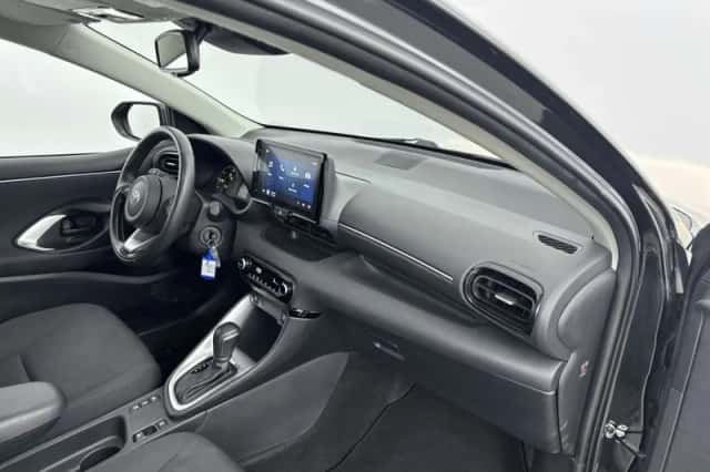 Toyota Yaris (2025) thumbnail 6