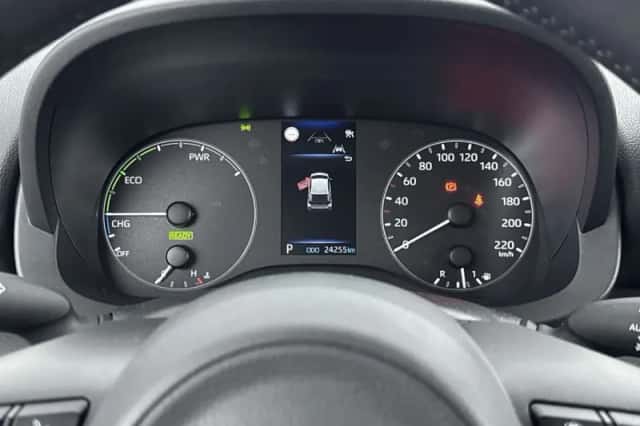 Toyota Yaris (2025) thumbnail 5