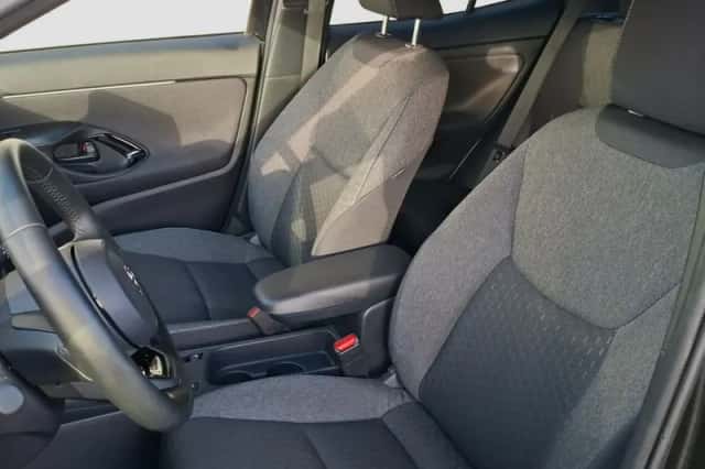 Toyota Yaris_Cross (2025) thumbnail 6