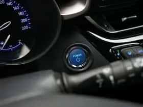 Toyota C-HR (2019) thumbnail 33
