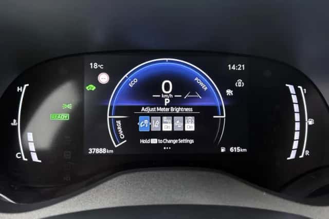 Toyota Yaris_Cross (2025) thumbnail 5
