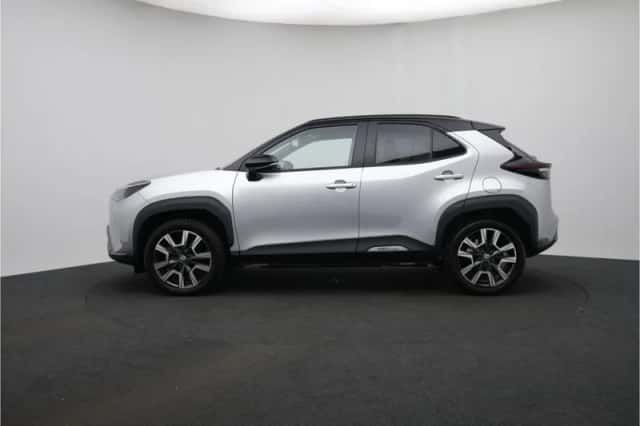 Toyota Yaris_Cross (2025) thumbnail 3