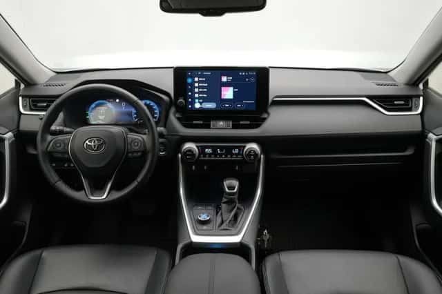 Toyota RAV4 (2023) thumbnail 4