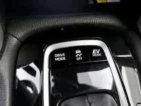 Toyota Corolla_Cross (2025) thumbnail 31