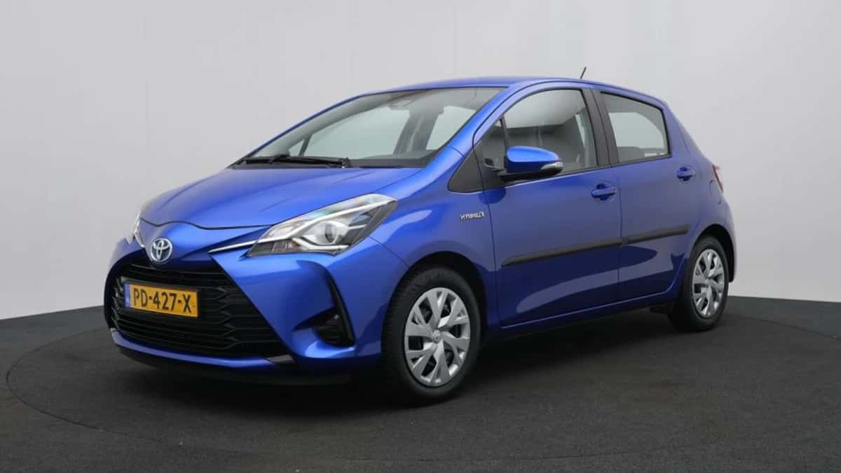 Toyota Yaris (2017) — foto 1