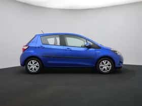 Toyota Yaris (2017) thumbnail 24