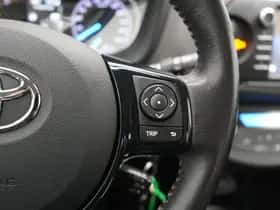 Toyota Yaris (2017) thumbnail 30