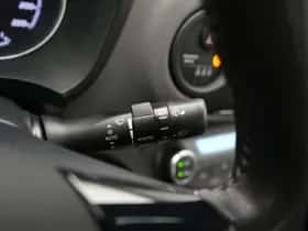 Toyota Yaris (2017) thumbnail 32