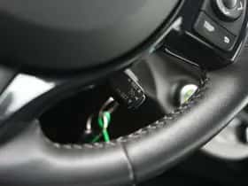 Toyota Yaris (2017) thumbnail 33