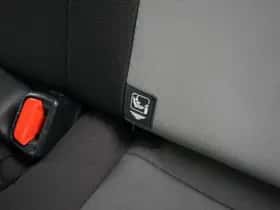 Toyota Yaris (2017) thumbnail 43