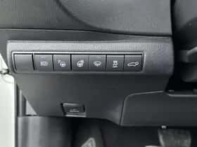 Toyota Corolla_Touring_Sports (2020) thumbnail 23