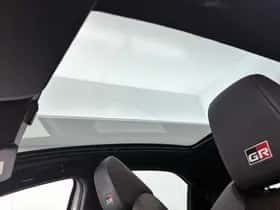Toyota Yaris (2023) thumbnail 4