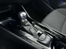 Toyota C-HR (2019) thumbnail 17