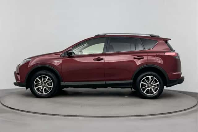 Toyota RAV4 (2018) thumbnail 3