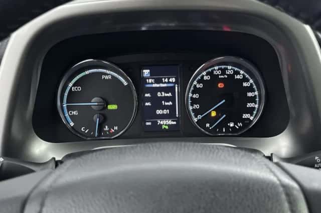 Toyota RAV4 (2018) thumbnail 5