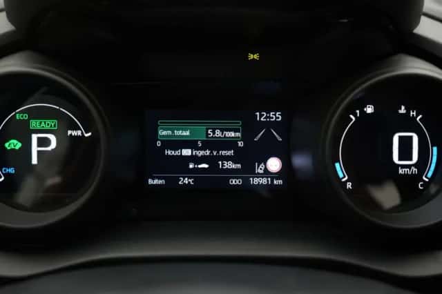 Toyota Yaris (2024) thumbnail 6