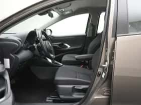 Toyota Yaris (2021) thumbnail 8