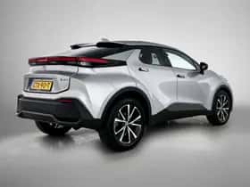 Toyota C-HR (2025) thumbnail 3