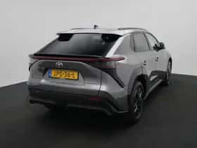 Toyota bZ4X (2026) thumbnail 5