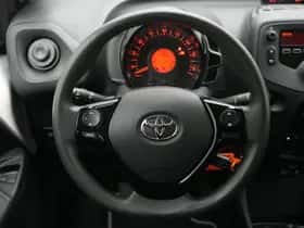Toyota Aygo (2021) thumbnail 11