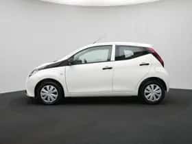 Toyota Aygo (2021) thumbnail 17
