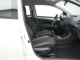 Toyota Aygo (2021) thumbnail 52