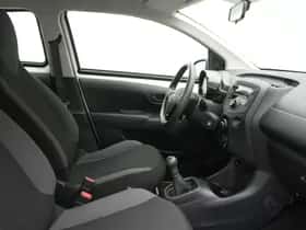 Toyota Aygo (2021) thumbnail 53