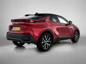 Toyota C-HR (2025) thumbnail 3