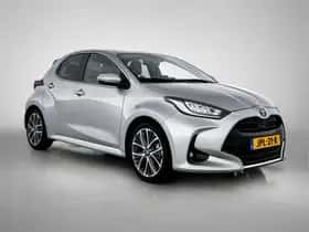 Toyota Yaris (2023) thumbnail 2