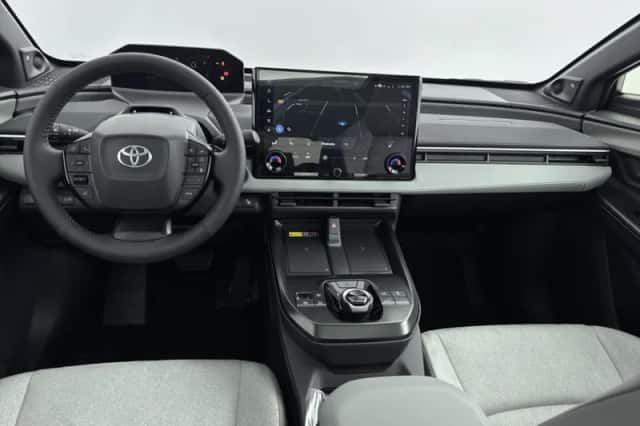 Toyota C-HR+ (2026) thumbnail 3