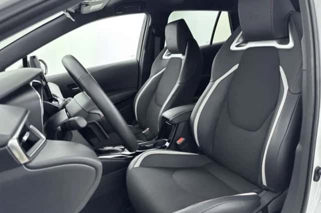 Toyota Corolla_Touring_Sports (2024) thumbnail 4