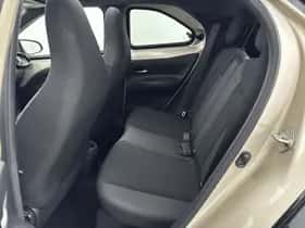 Toyota Aygo (2022) thumbnail 18