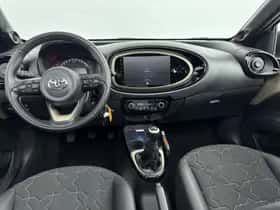 Toyota Aygo (2022) thumbnail 5