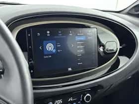 Toyota Aygo (2022) thumbnail 8