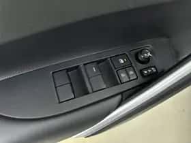 Toyota Corolla_Cross (2024) thumbnail 19