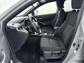 Toyota Corolla_Cross (2024) thumbnail 5
