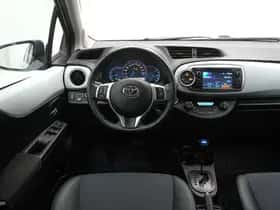 Toyota Yaris (2014) thumbnail 11