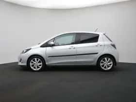 Toyota Yaris (2014) thumbnail 23