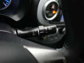 Toyota Yaris (2014) thumbnail 31