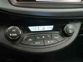 Toyota Yaris (2014) thumbnail 34